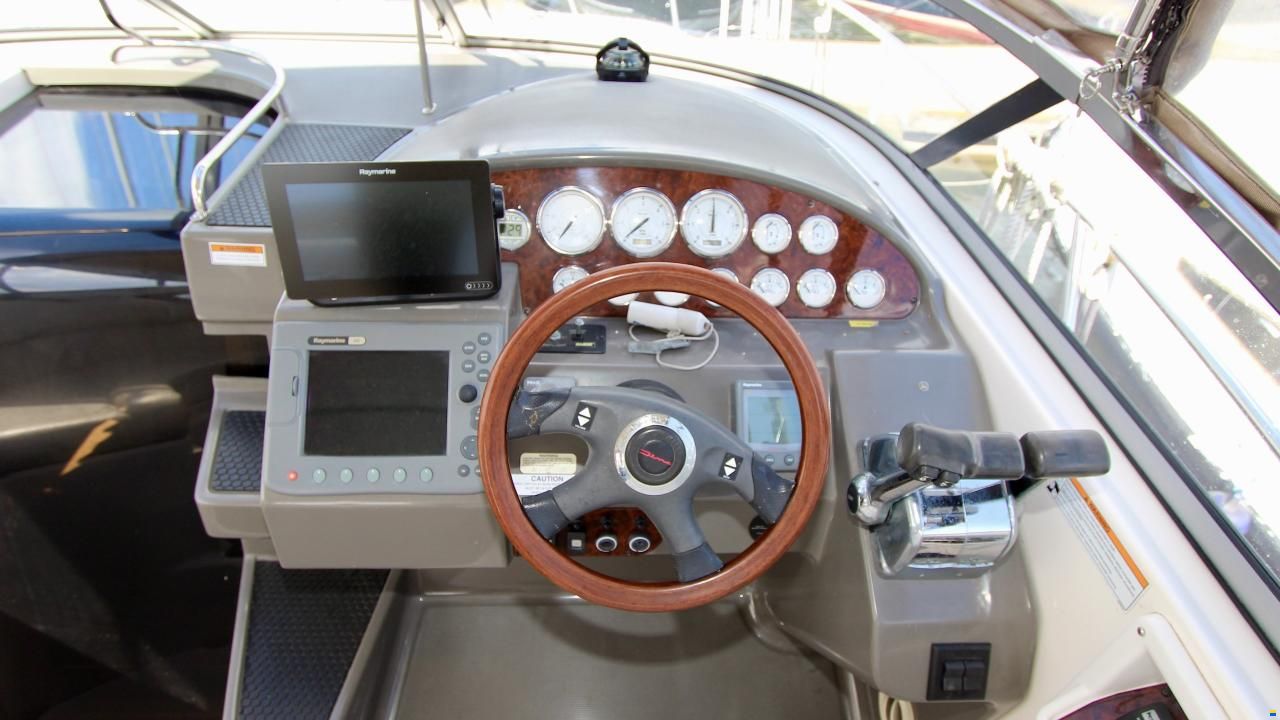 Regal 3060 Commodore