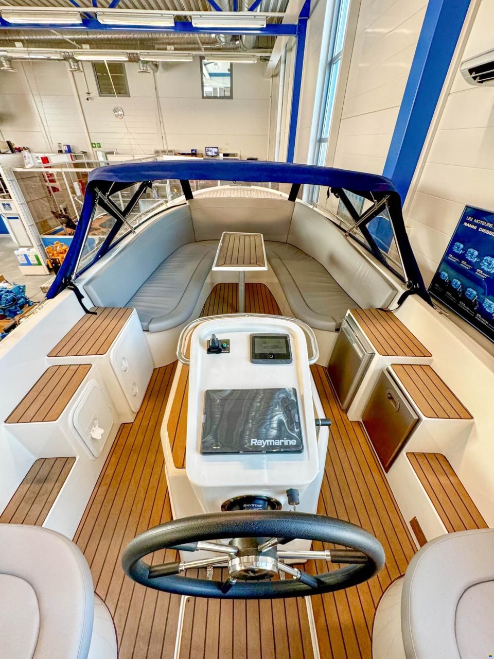 Primeur 700 Tender electric boat