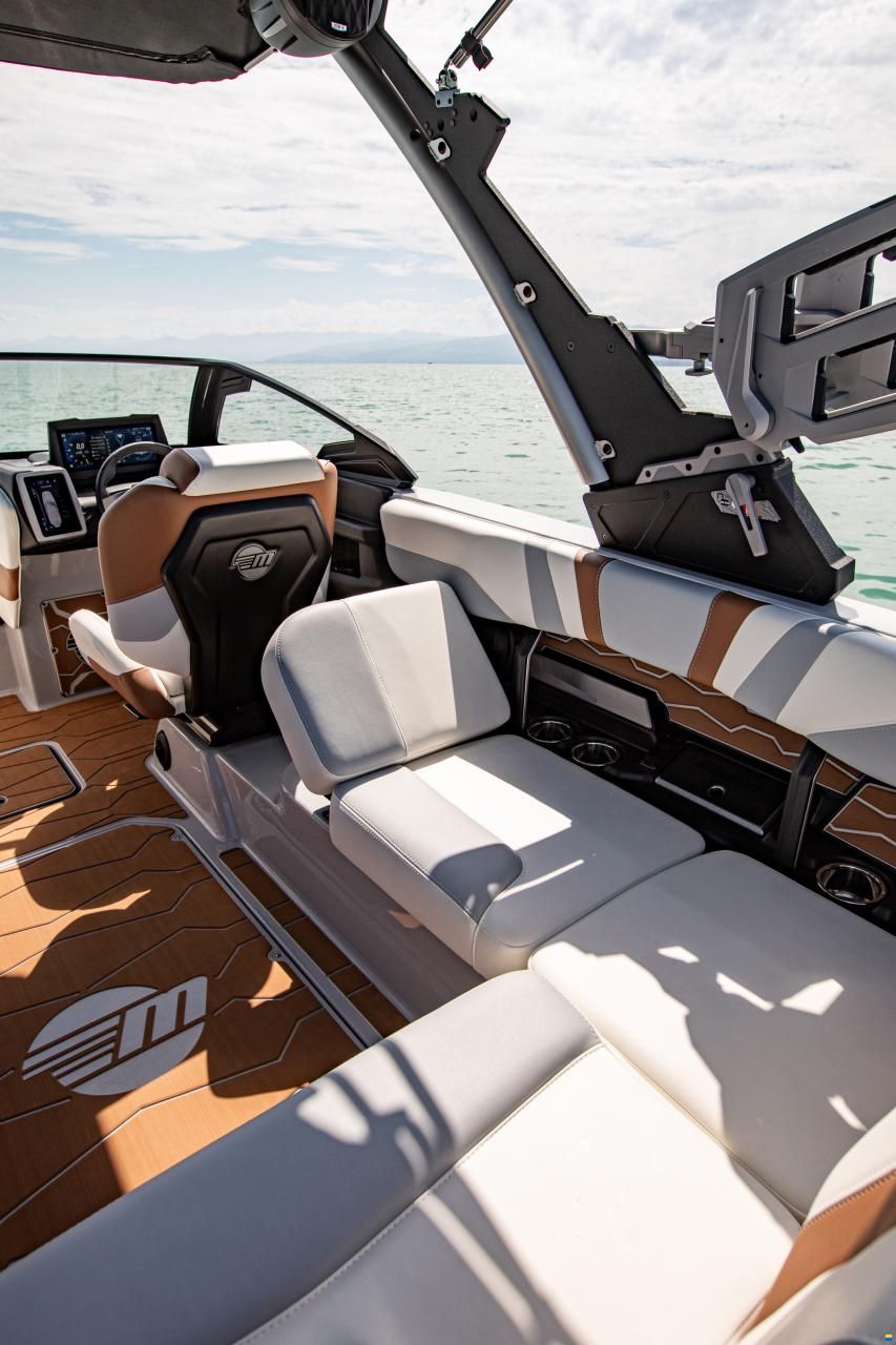 Malibu Wakesetter 23 MXZ