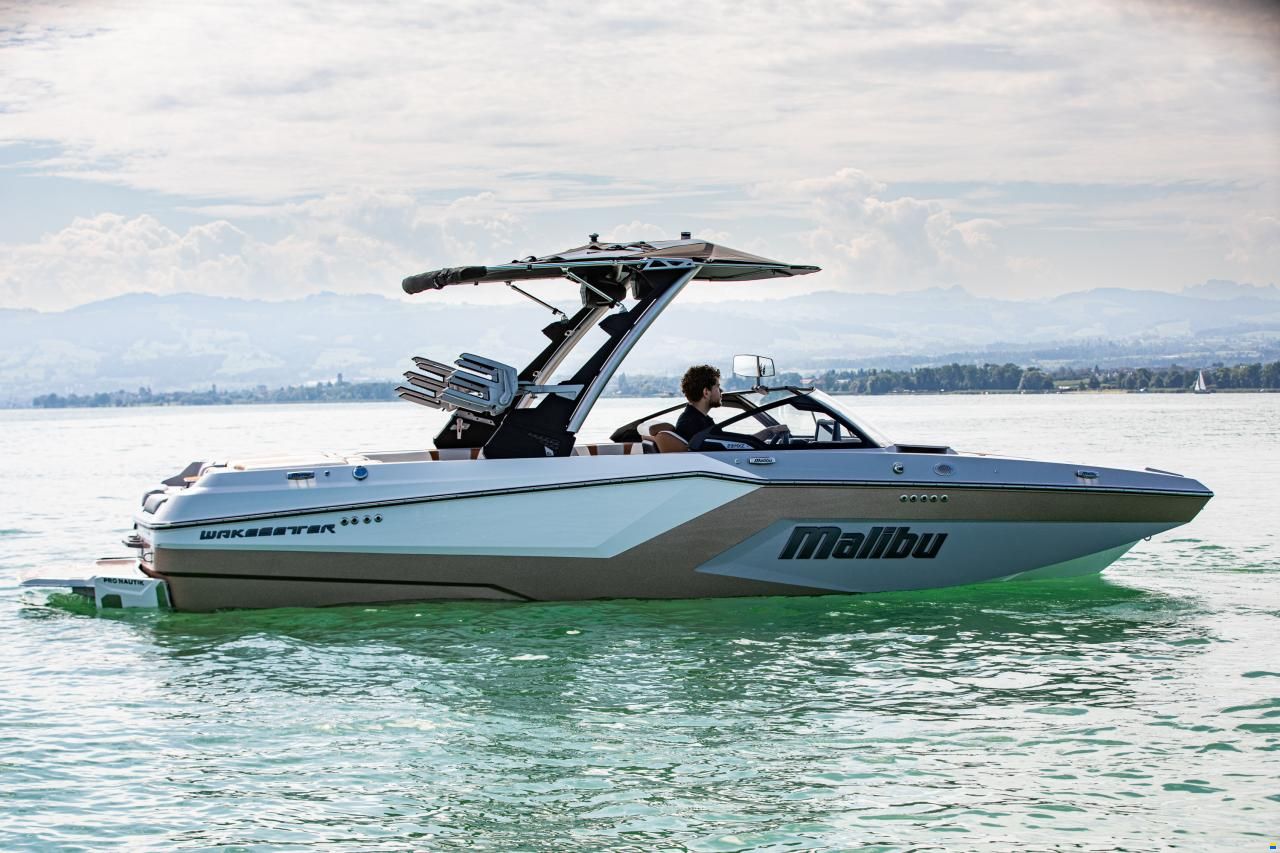 Malibu Wakesetter 23 MXZ
