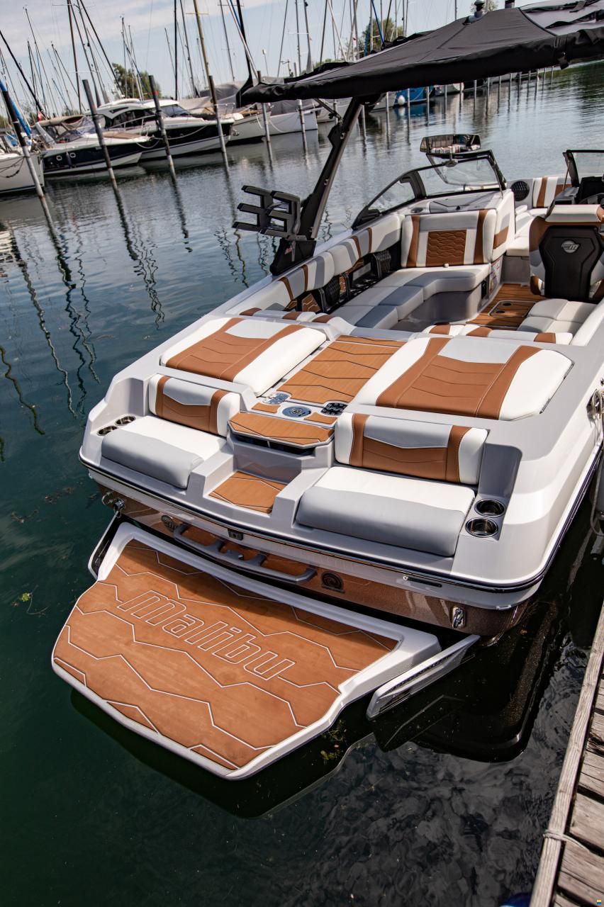 Malibu Wakesetter 23 MXZ