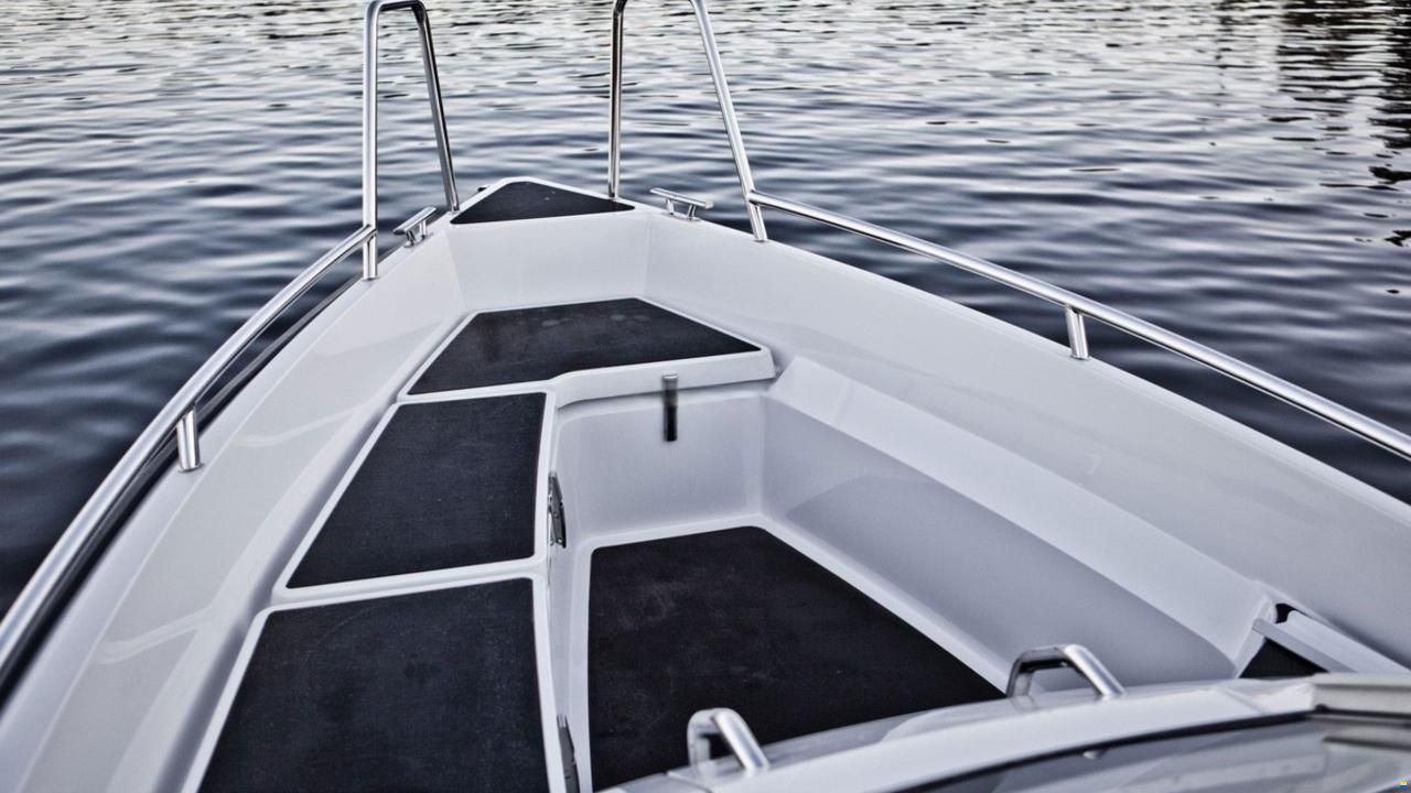 XO Boats 240 RS