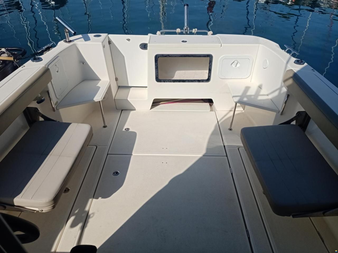 Quicksilver Arvor 810