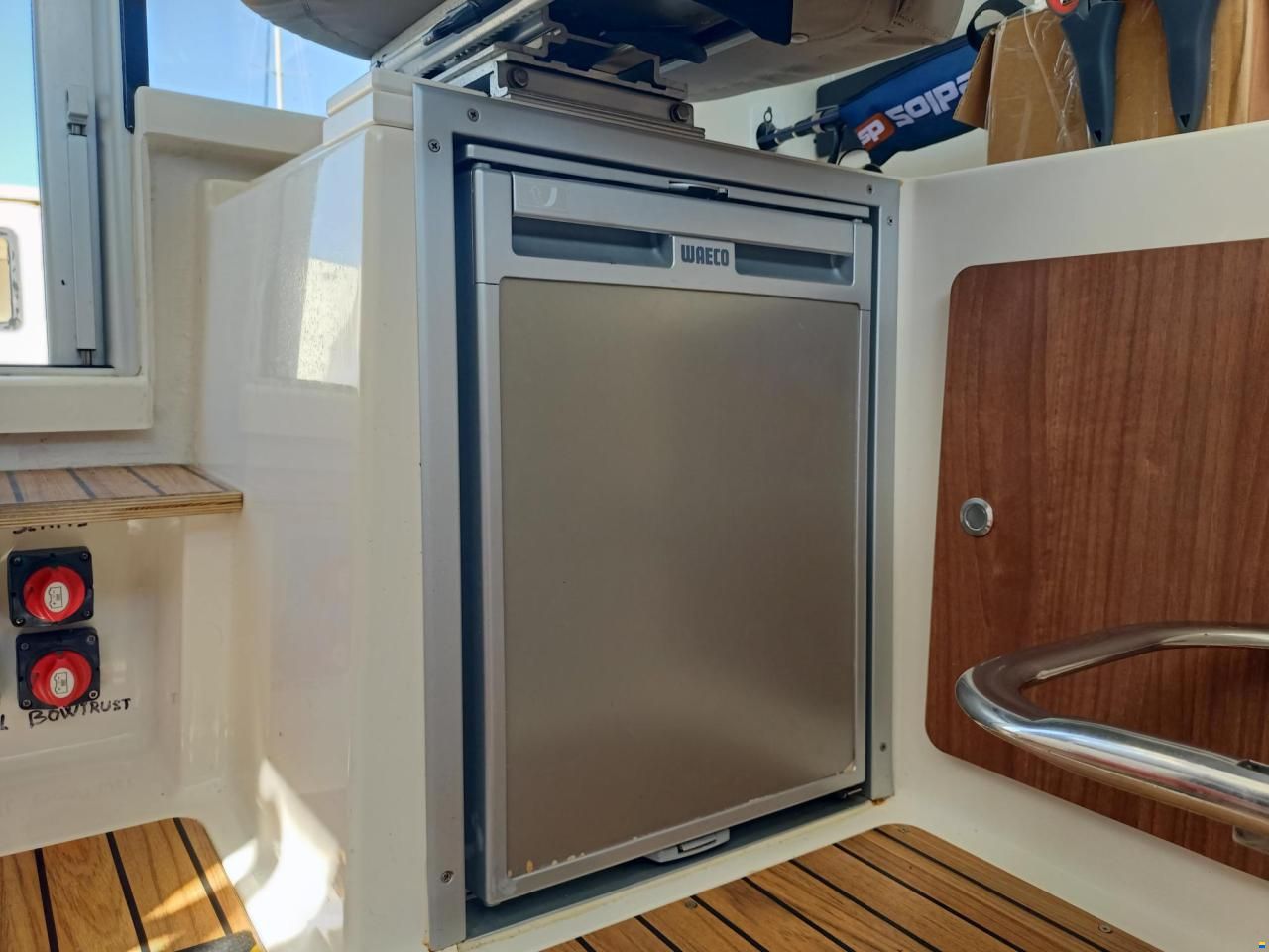 Quicksilver Arvor 810