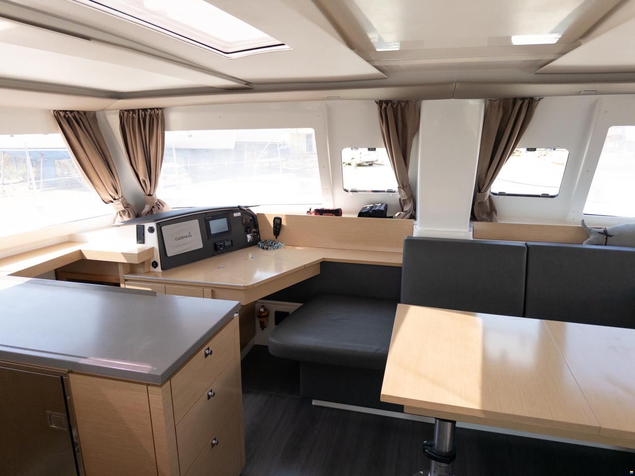 Fountaine Pajot Helia 44