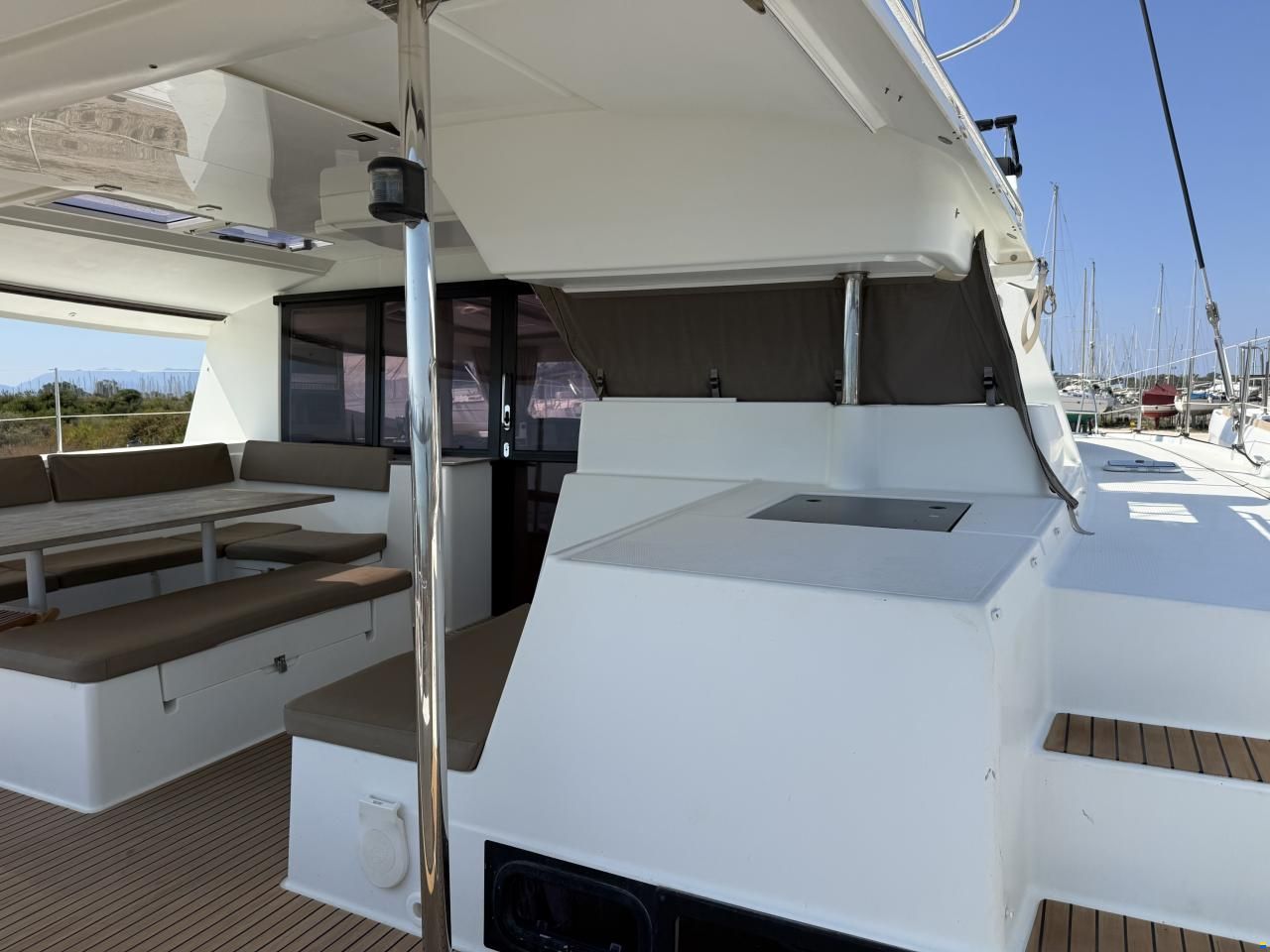 Fountaine Pajot Helia 44