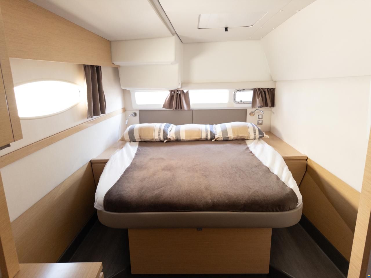 Fountaine Pajot Helia 44