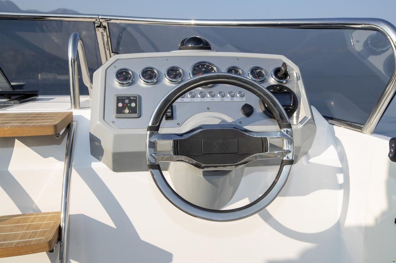 Airon Marine AmX 25