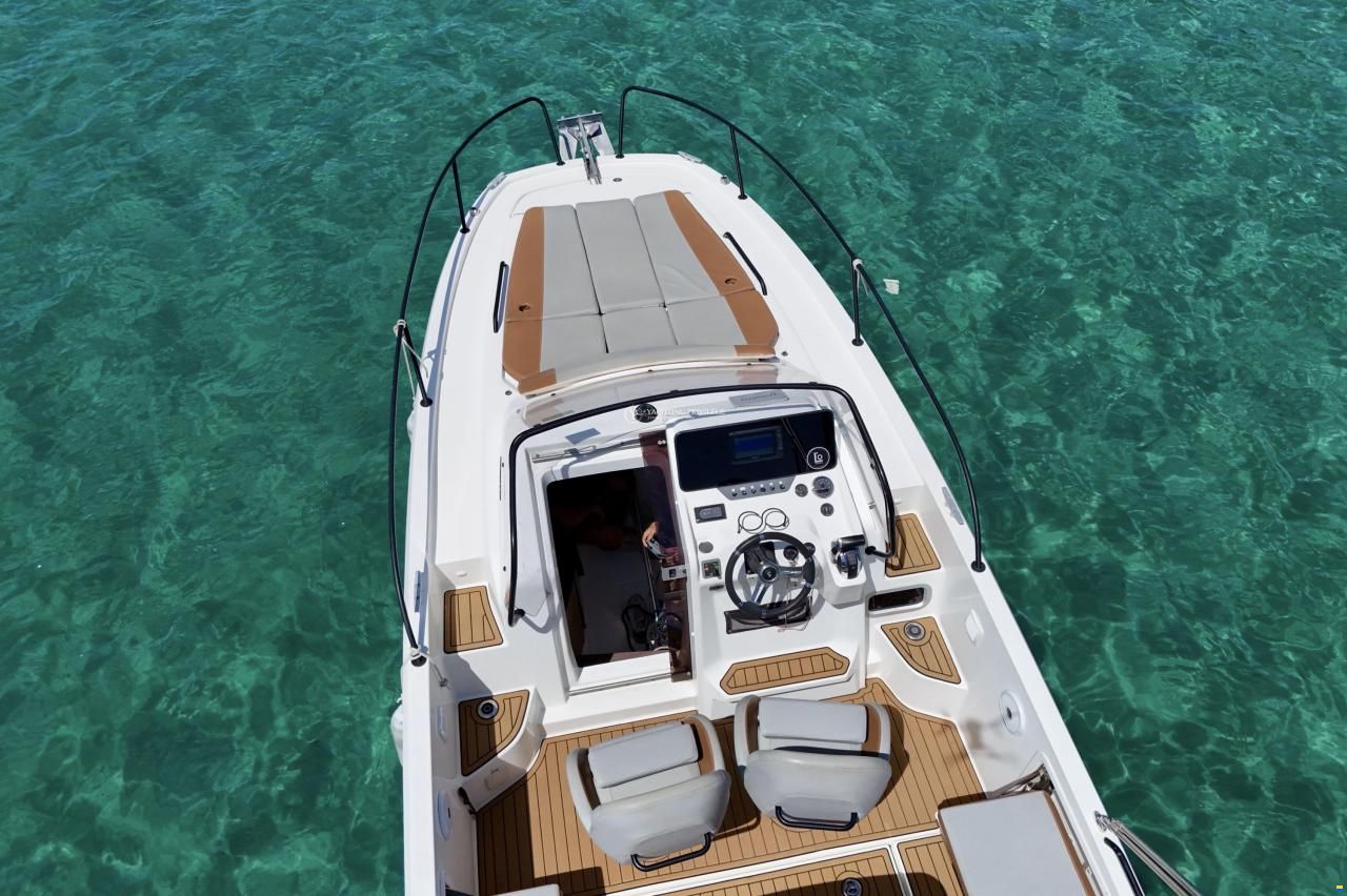 Beneteau Flyer 8