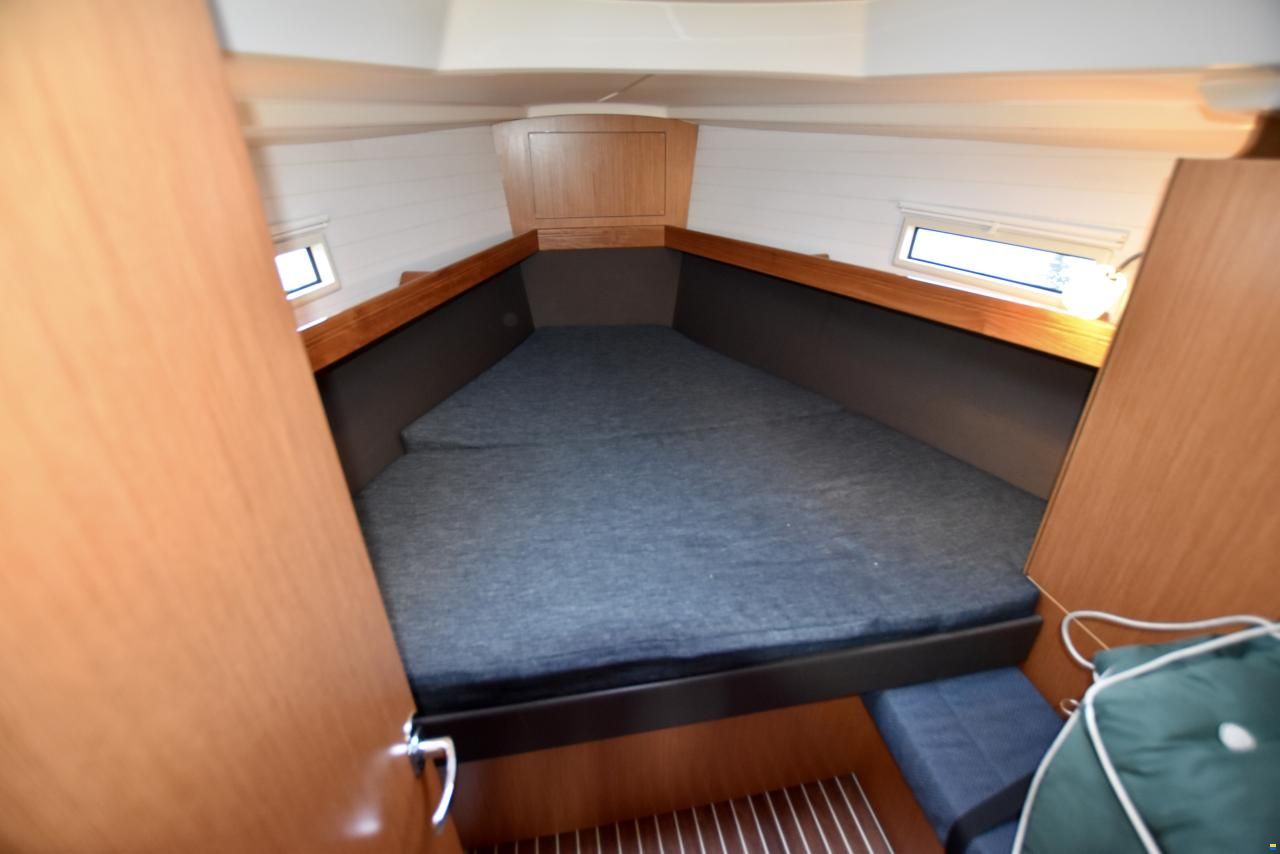 Bavaria Cruiser37
