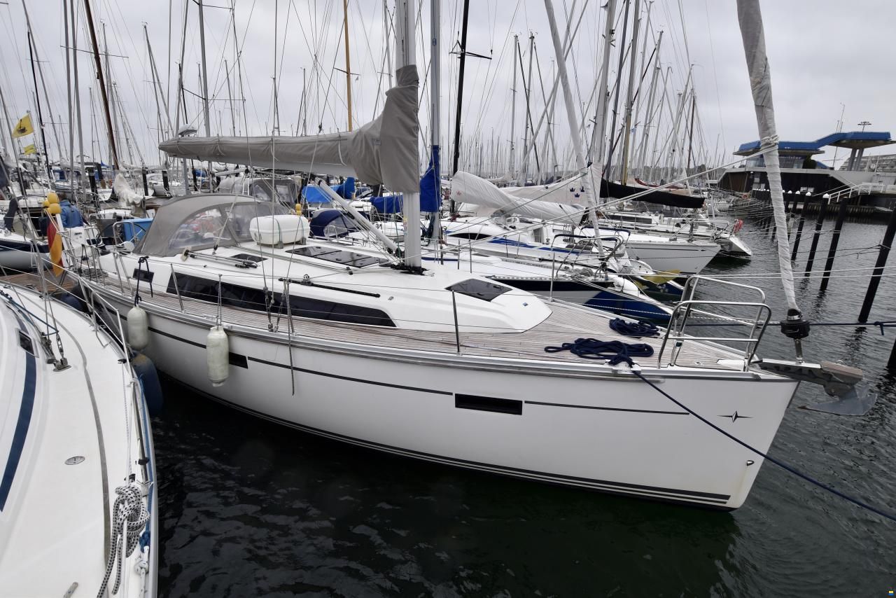 Bavaria Cruiser37