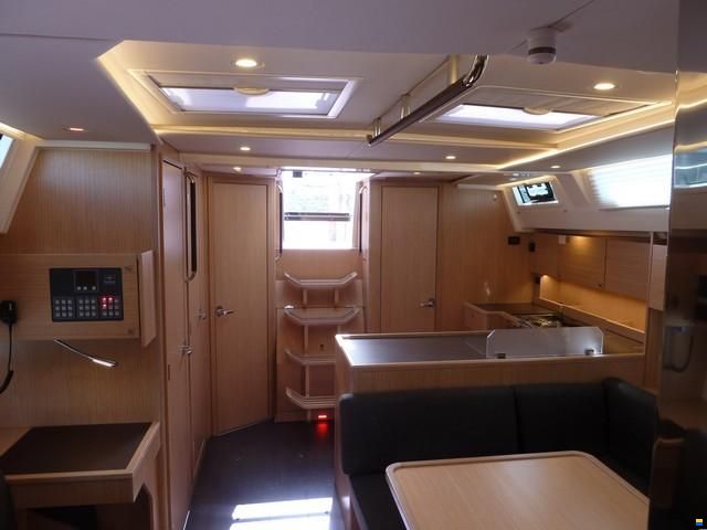 Bavaria C45 Style