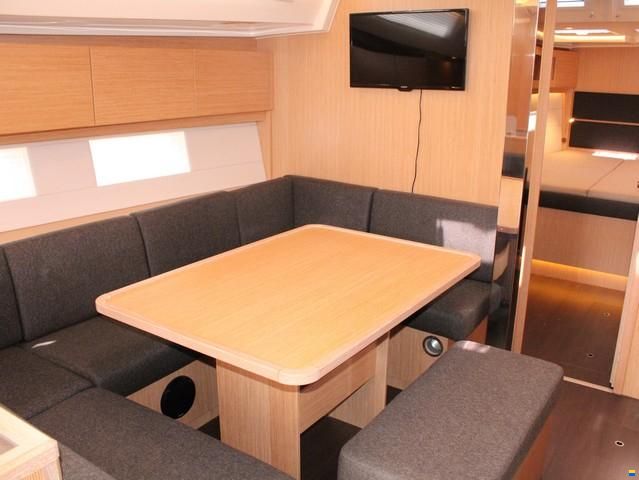 Bavaria C45 Style