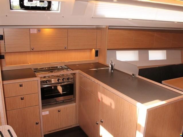Bavaria C45 Style