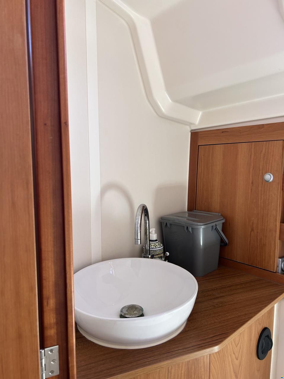 Hanse 385