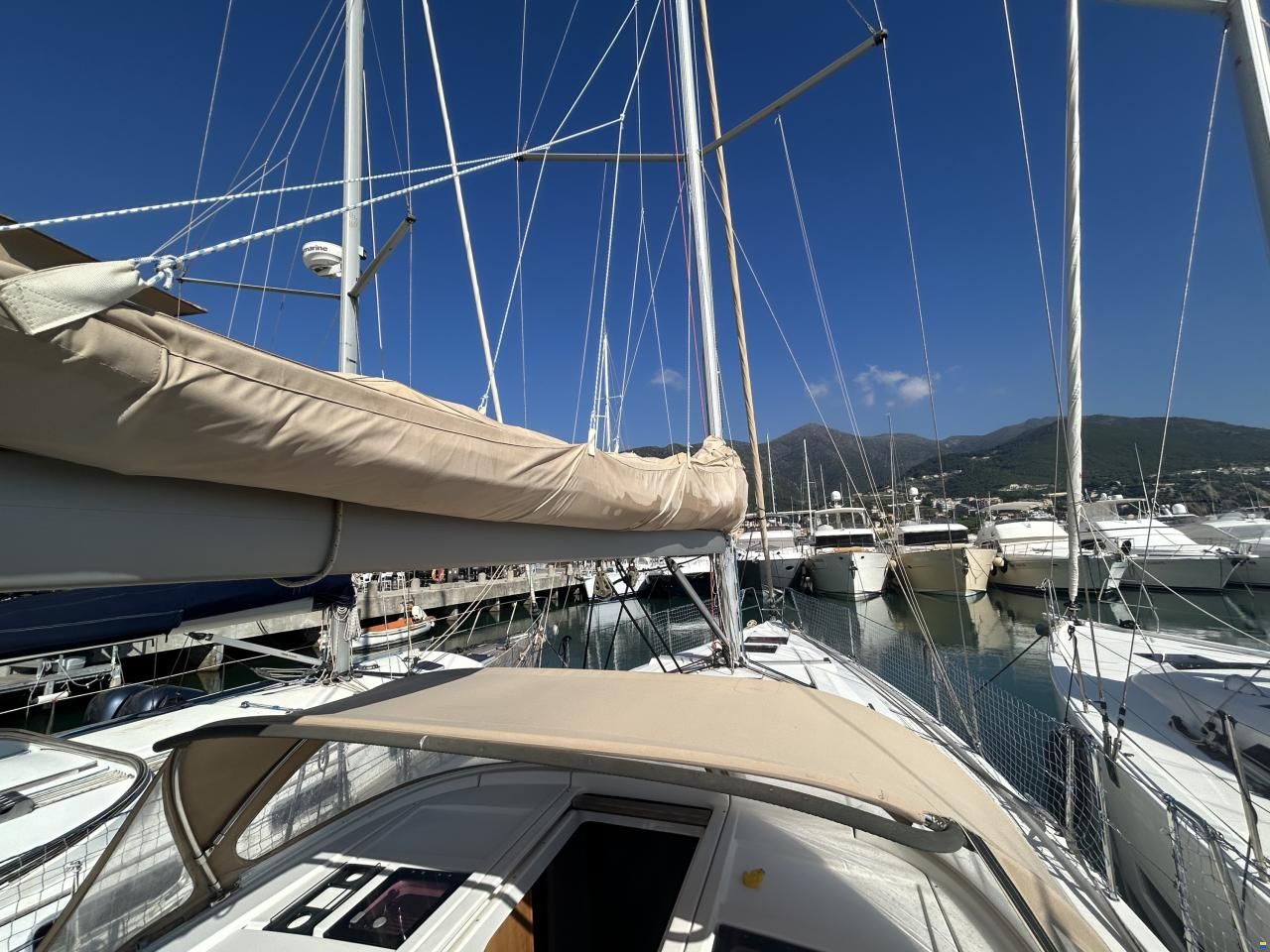 Hanse 385