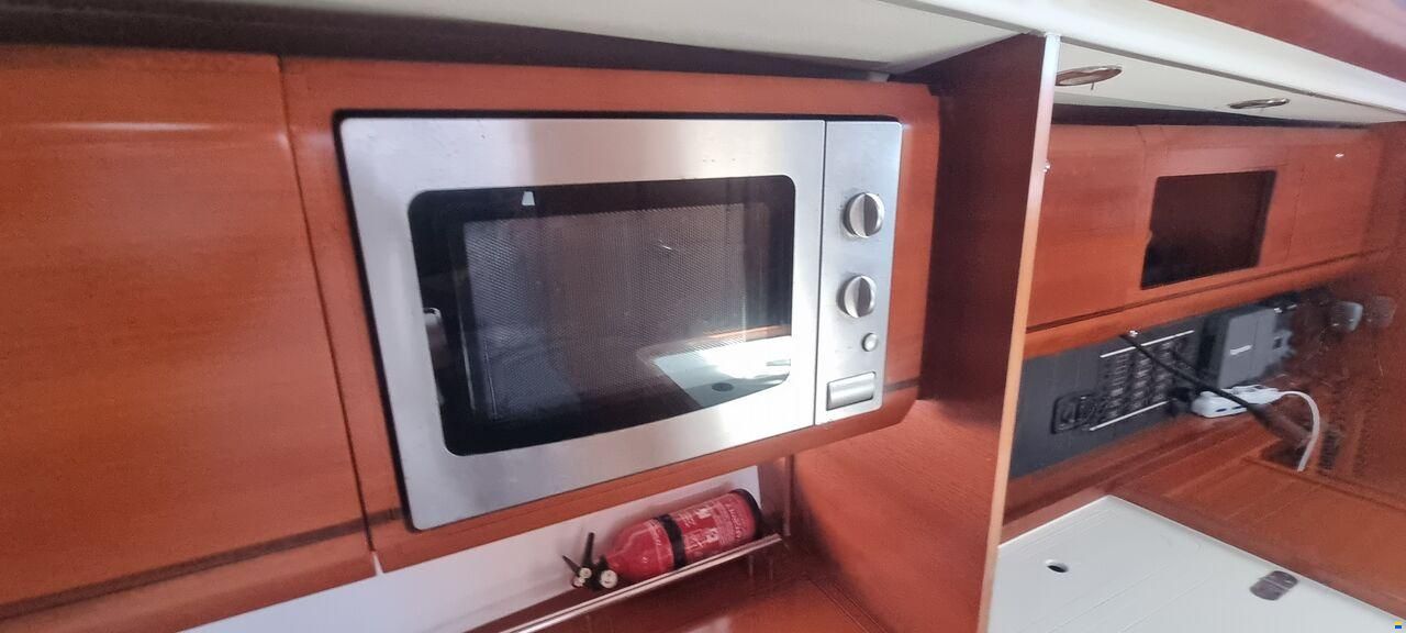 Dufour 405