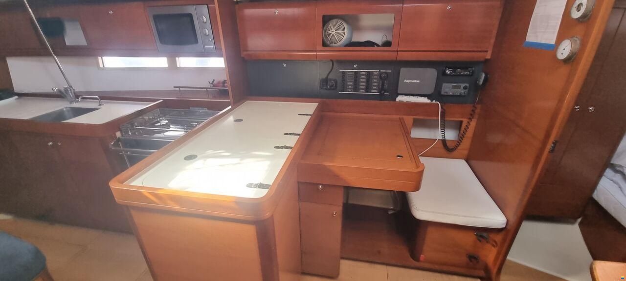 Dufour 405