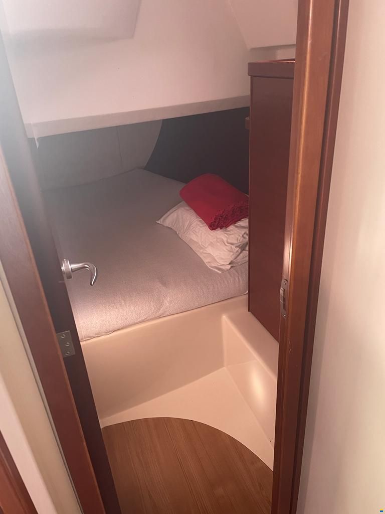Hanse 370