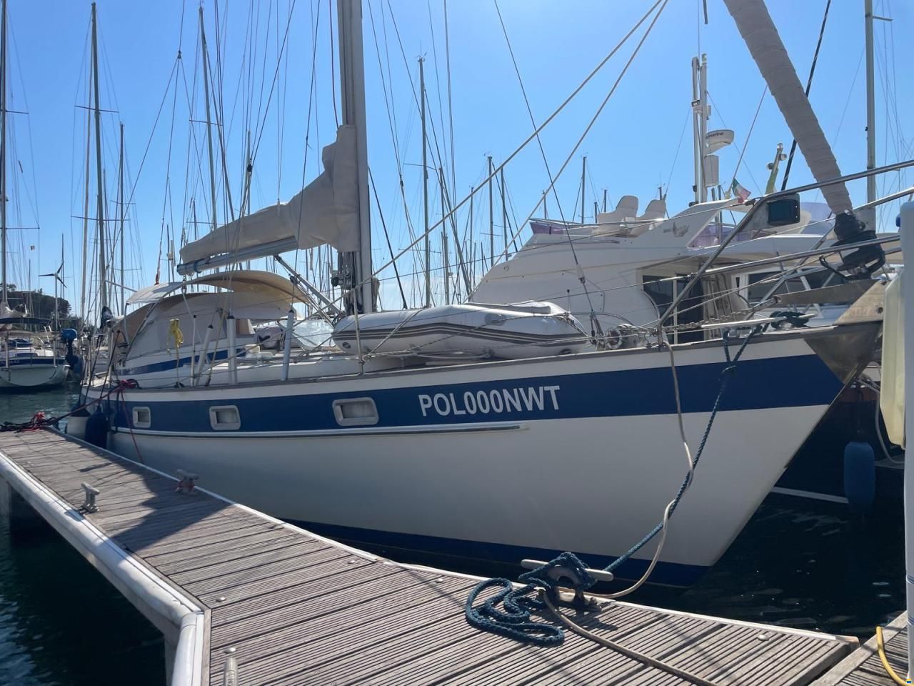 Hallberg-Rassy 382