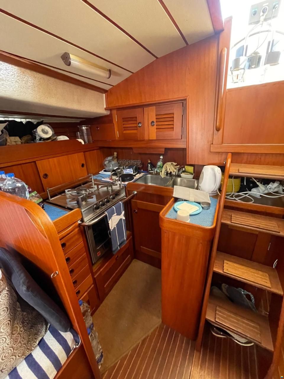 Hallberg-Rassy 382
