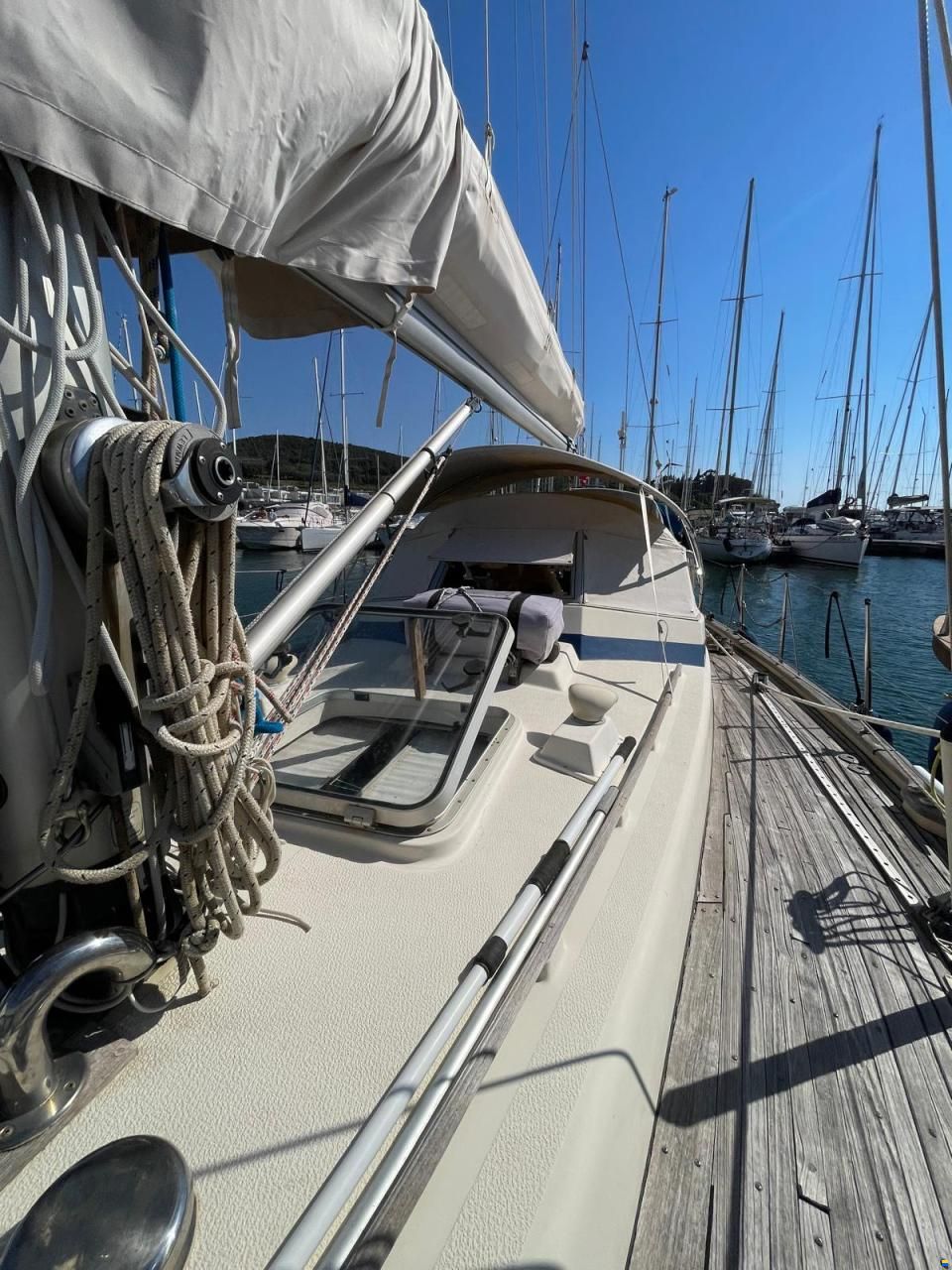 Hallberg-Rassy 382