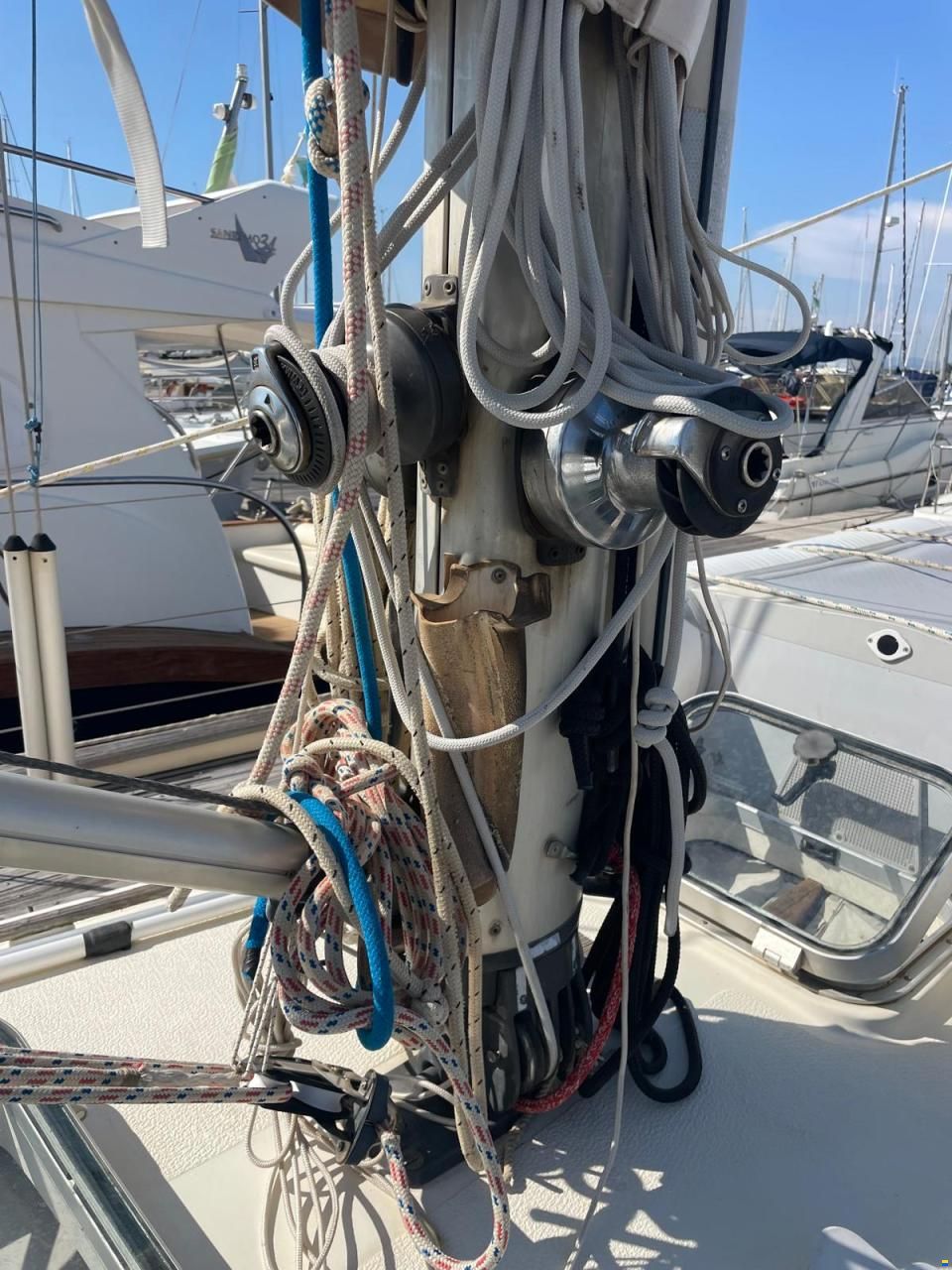 Hallberg-Rassy 382