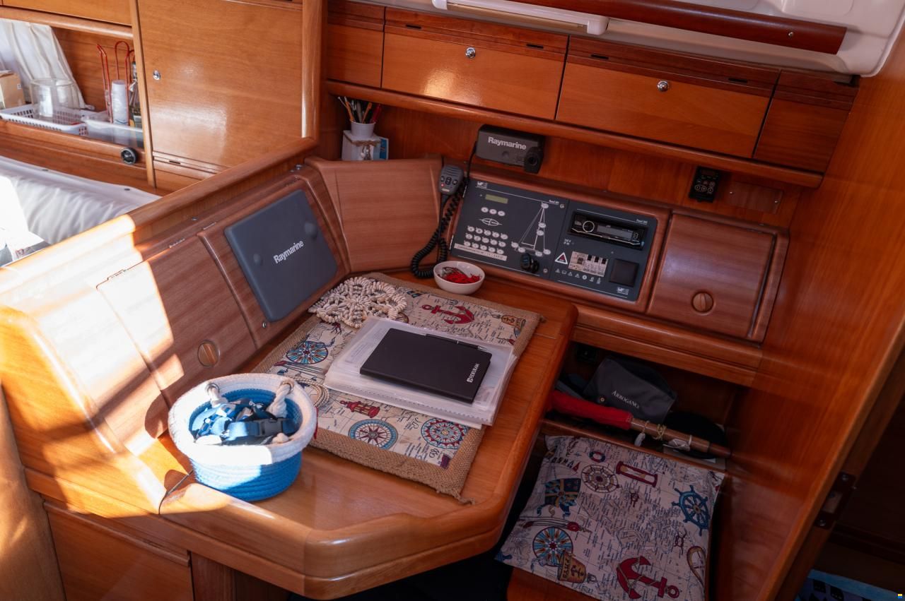 Bavaria 42 CRUISER