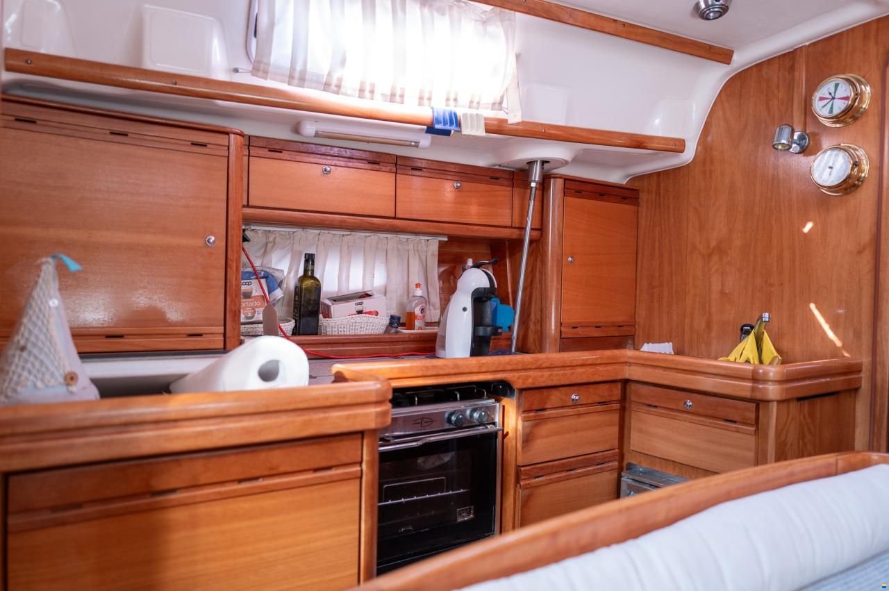 Bavaria 42 CRUISER