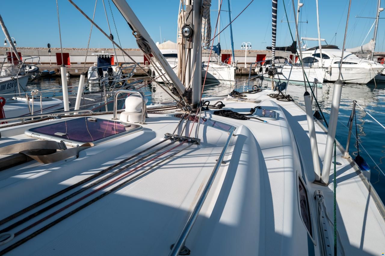 Bavaria 42 CRUISER