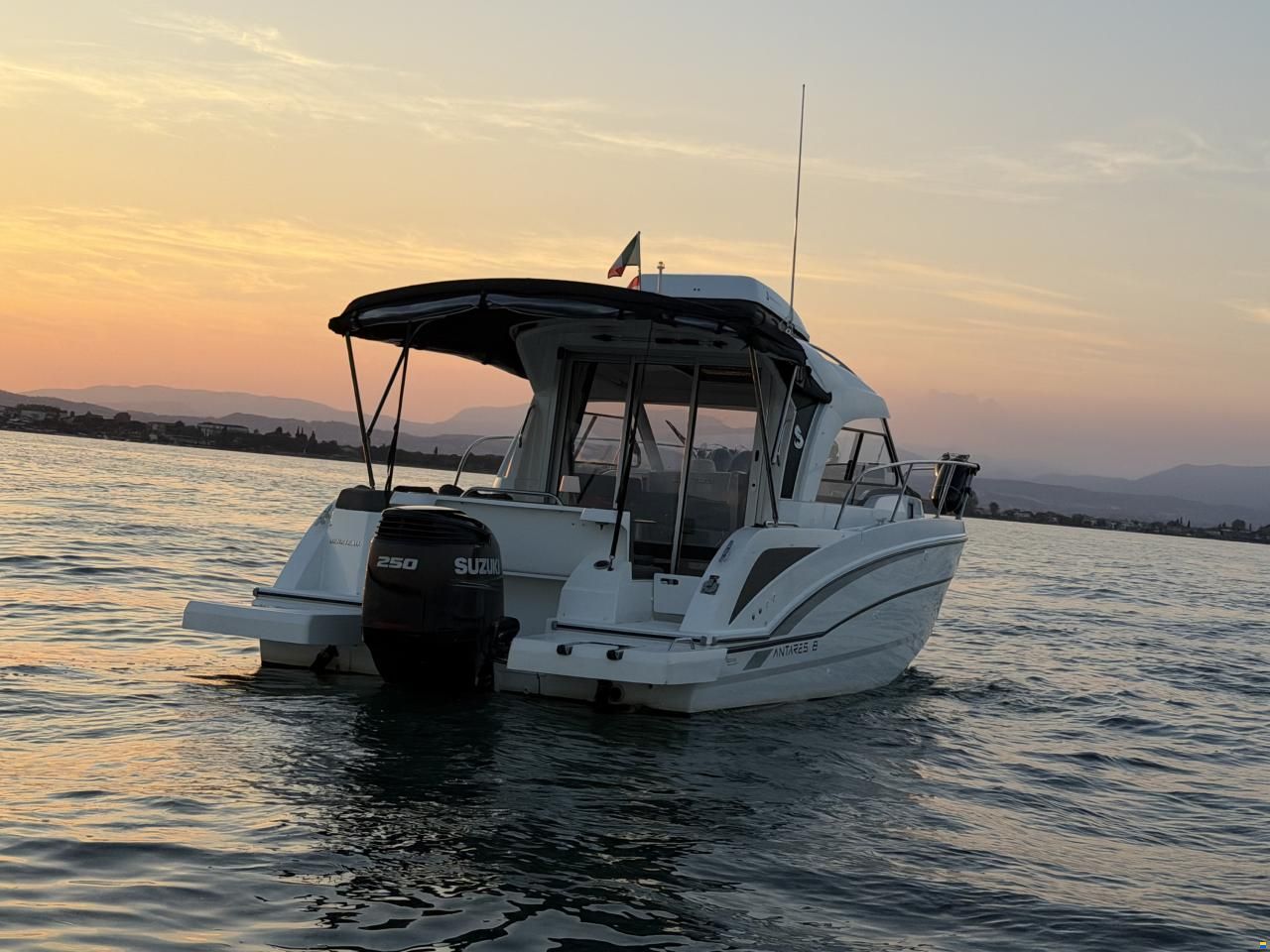 Beneteau Antares 8 OB