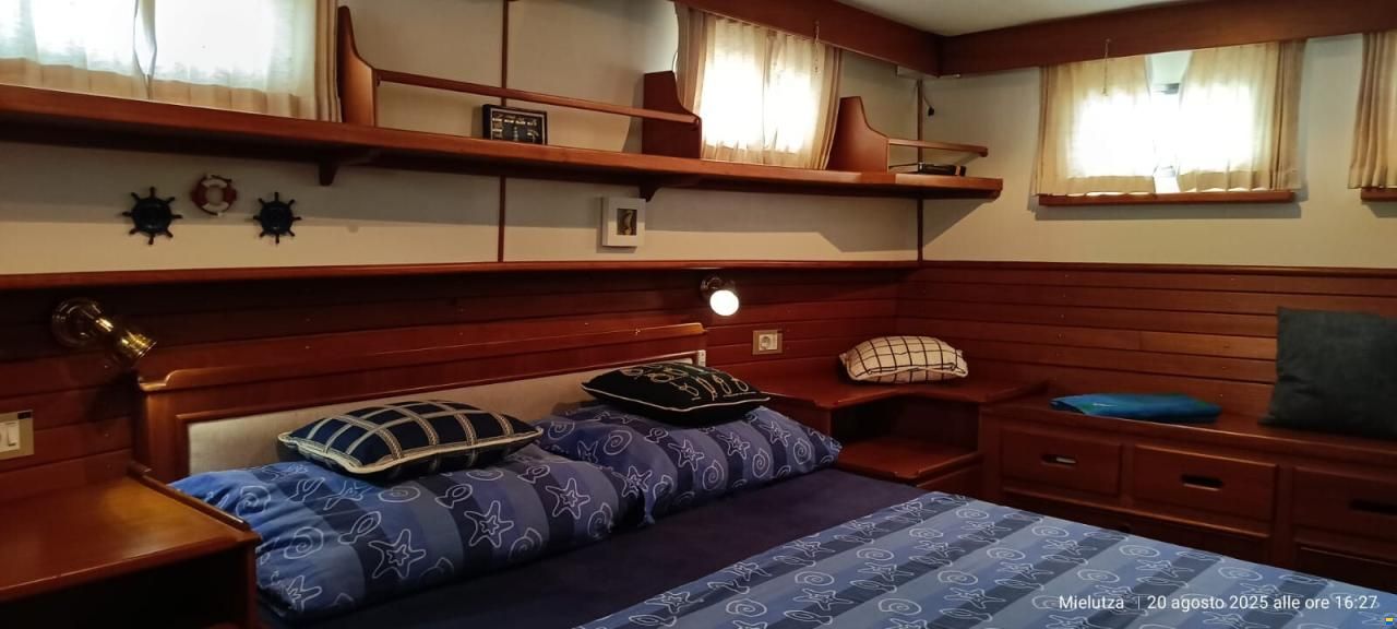 Grand Banks 36 MOTORYACHT