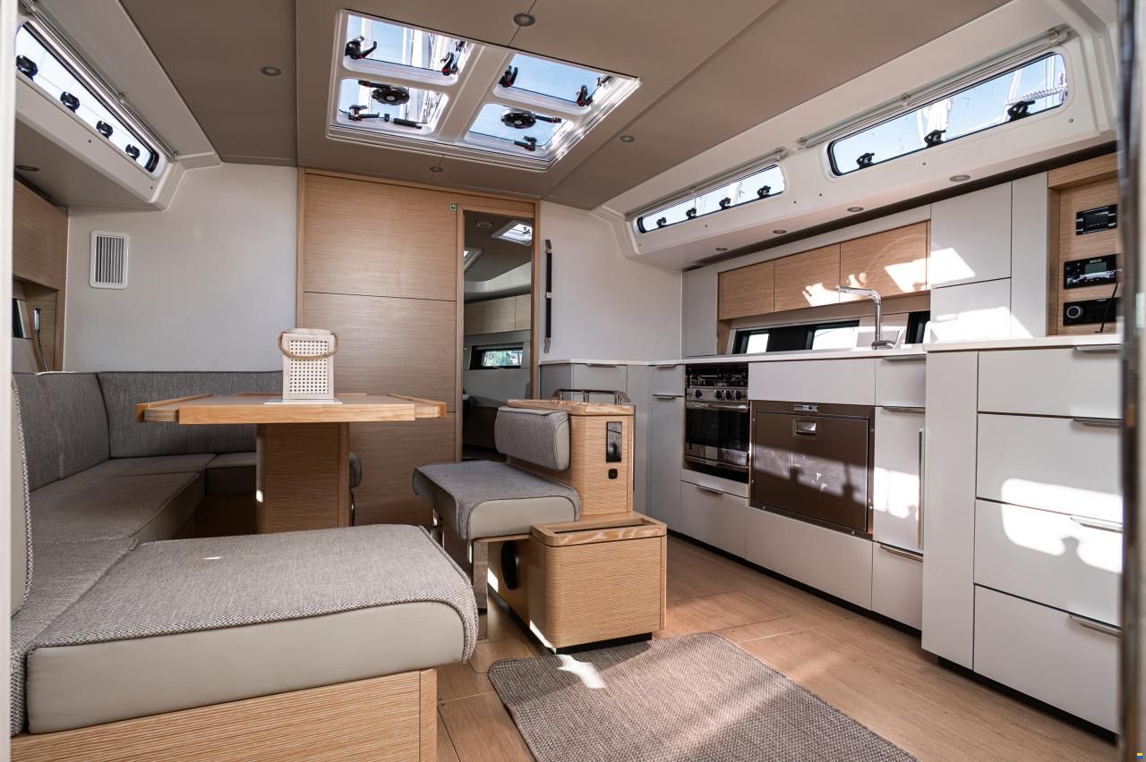 Hanse 460
