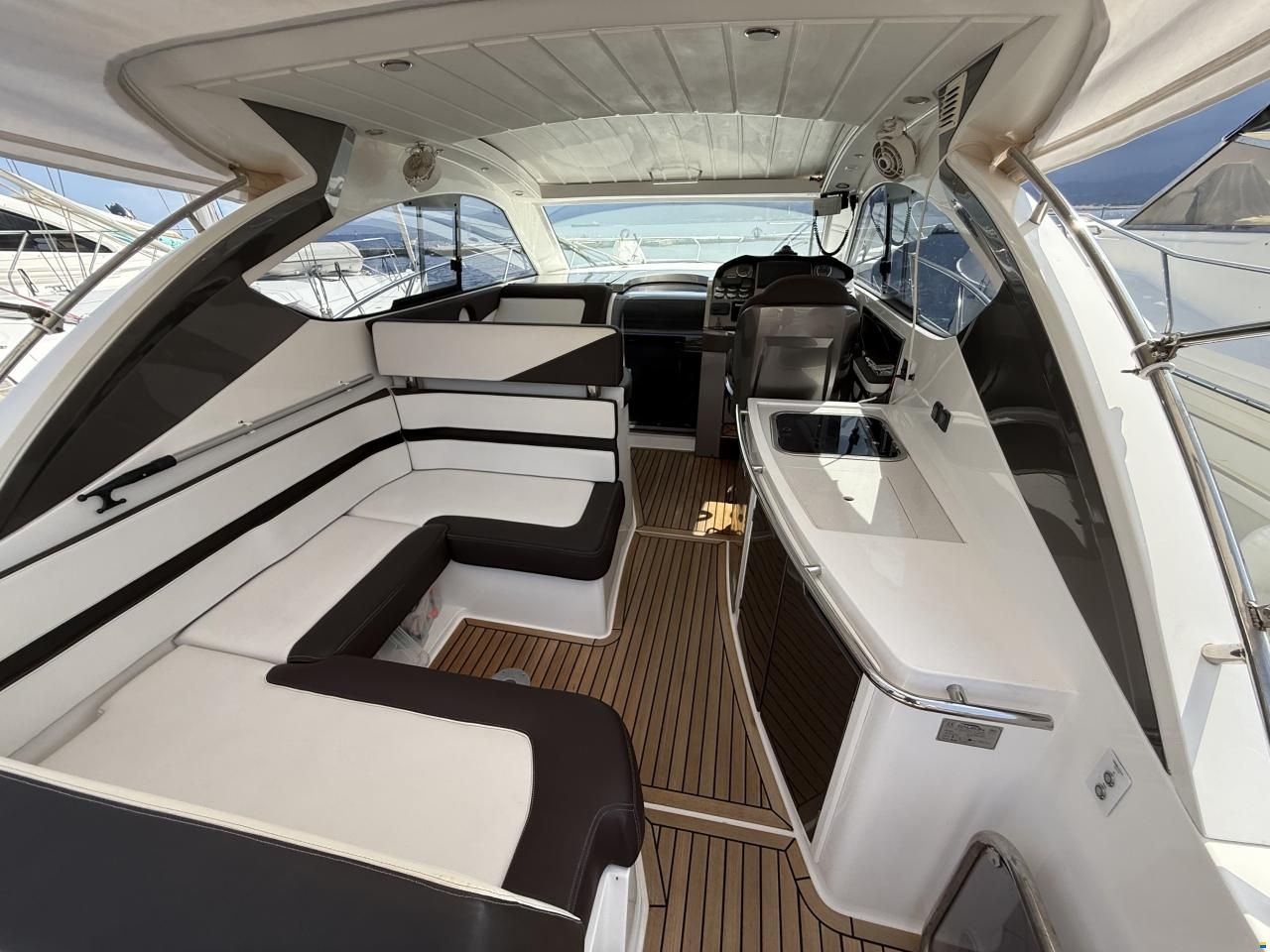 Galeon 325 HT