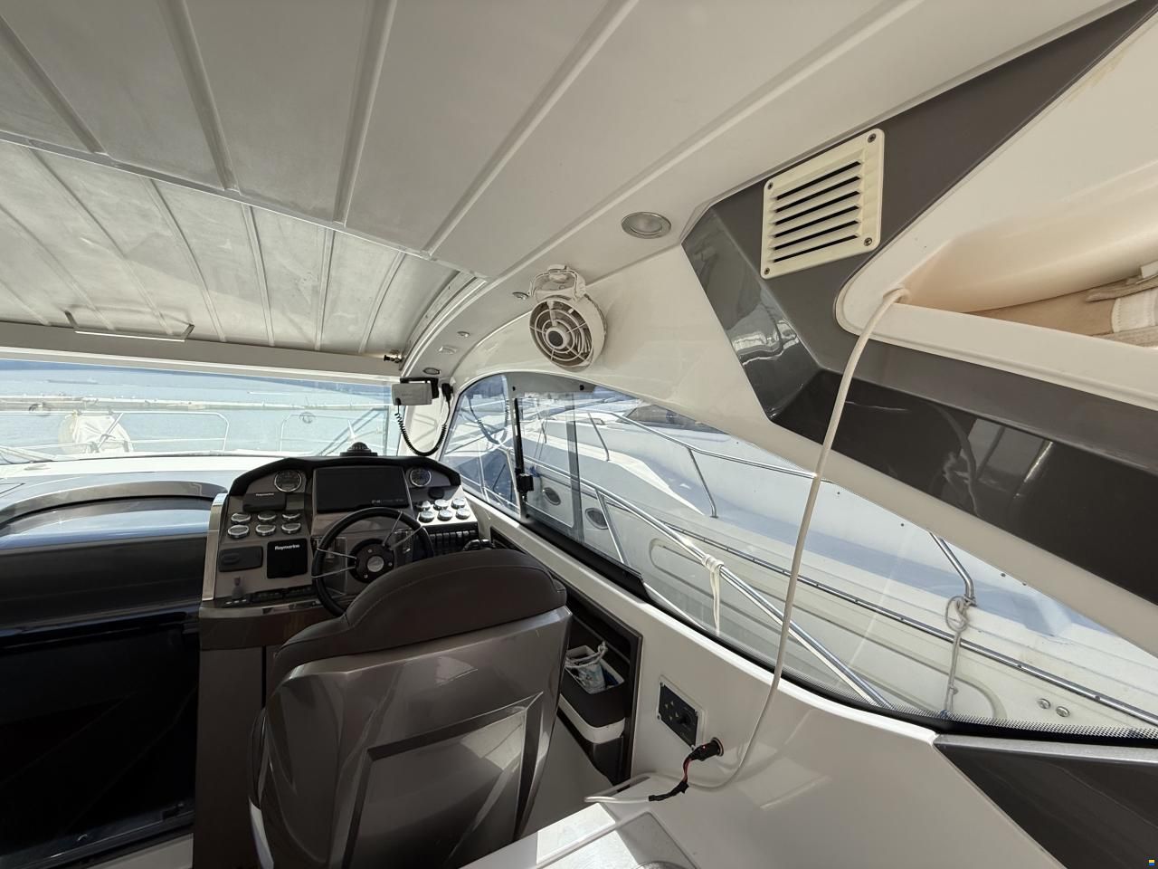 Galeon 325 HT