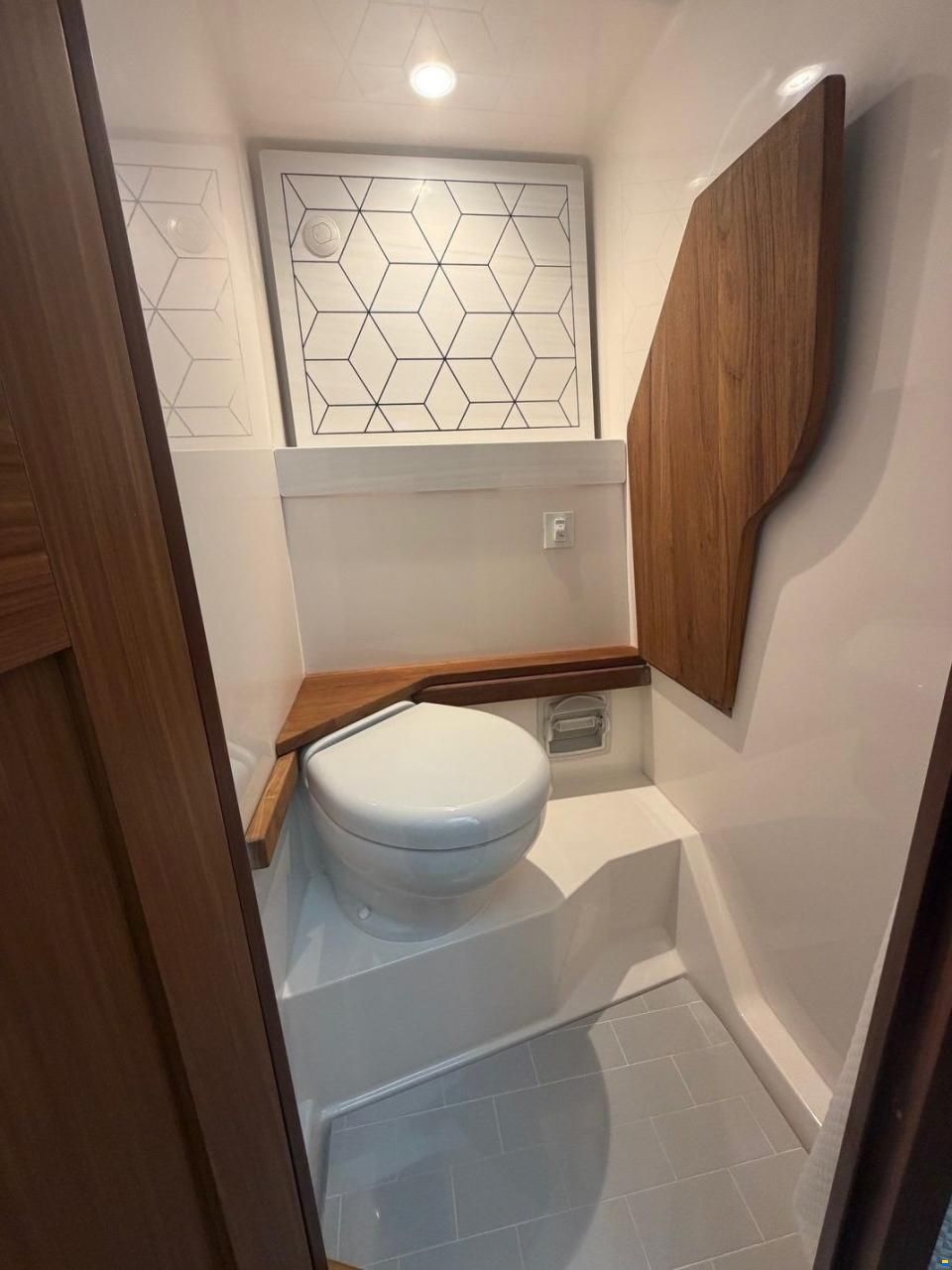 Regal Marine 33 SAV