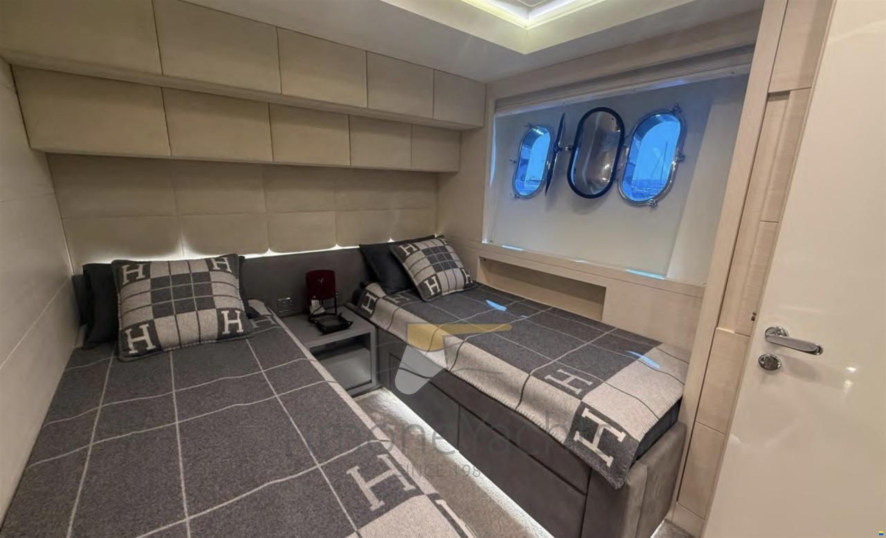 AB Yachts AB 100