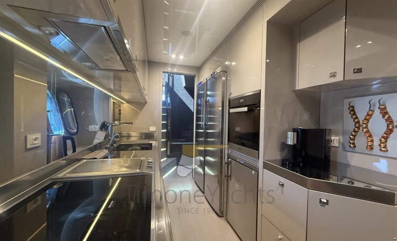 AB Yachts AB 100