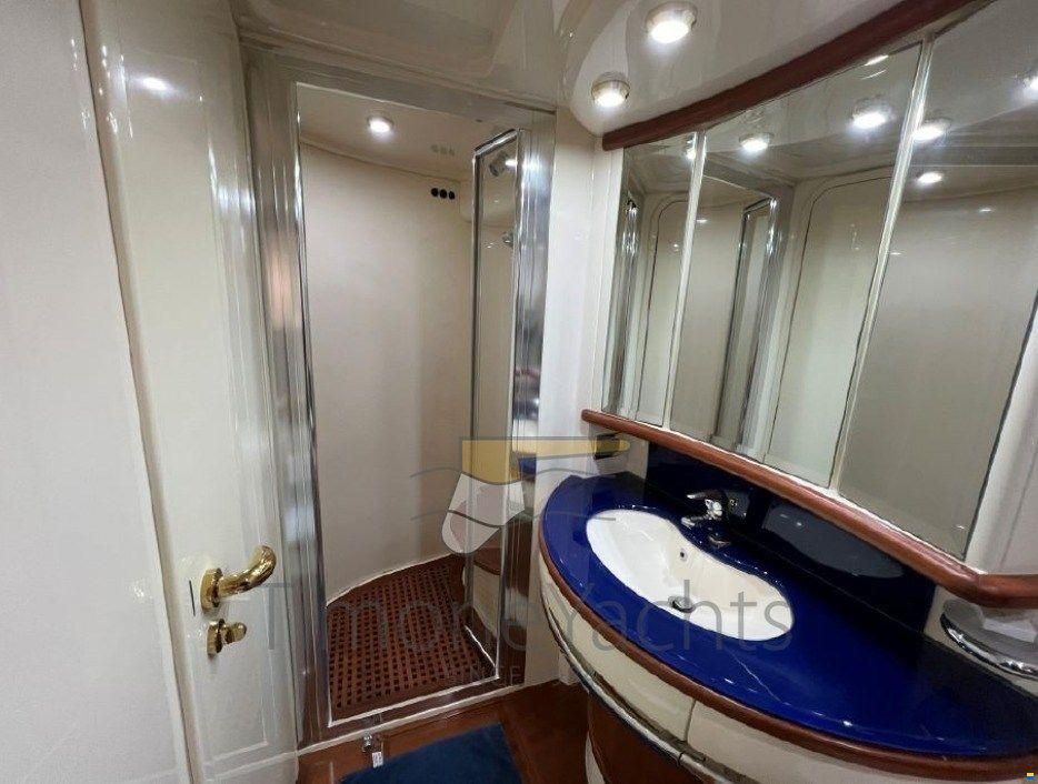 Azimut 62 fly