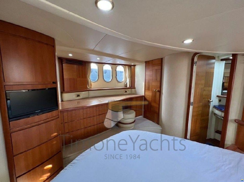 Azimut 62 fly