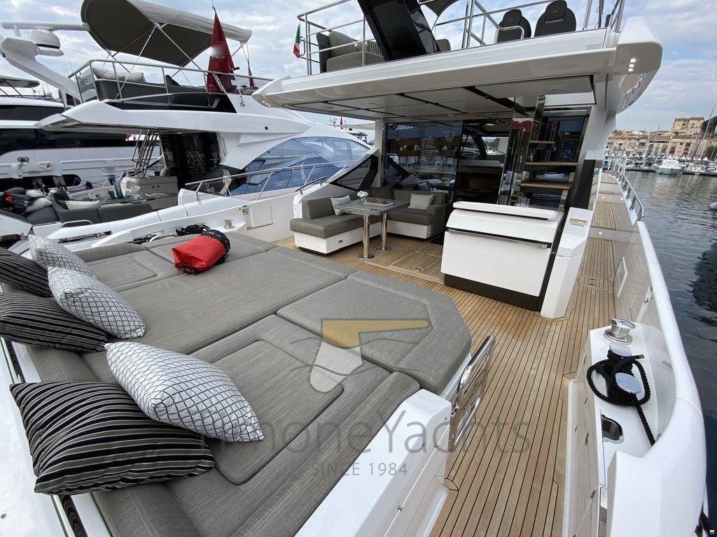 Azimut S7