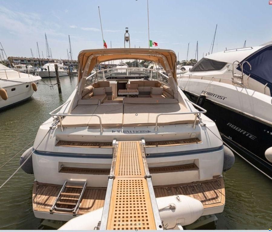 Pershing 40
