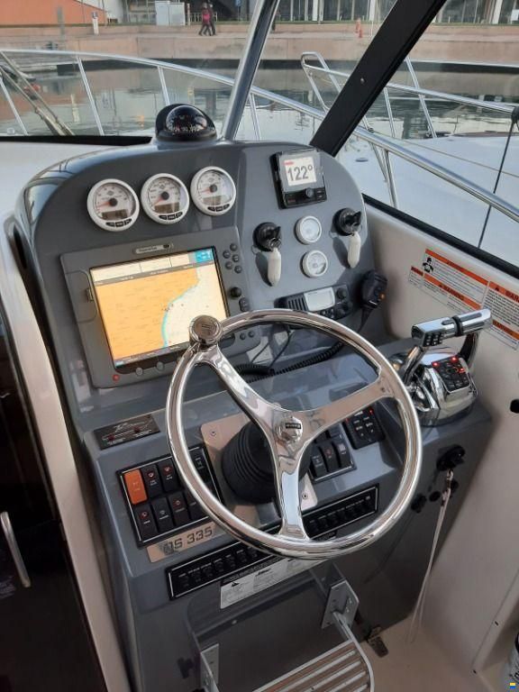 Pershing 40