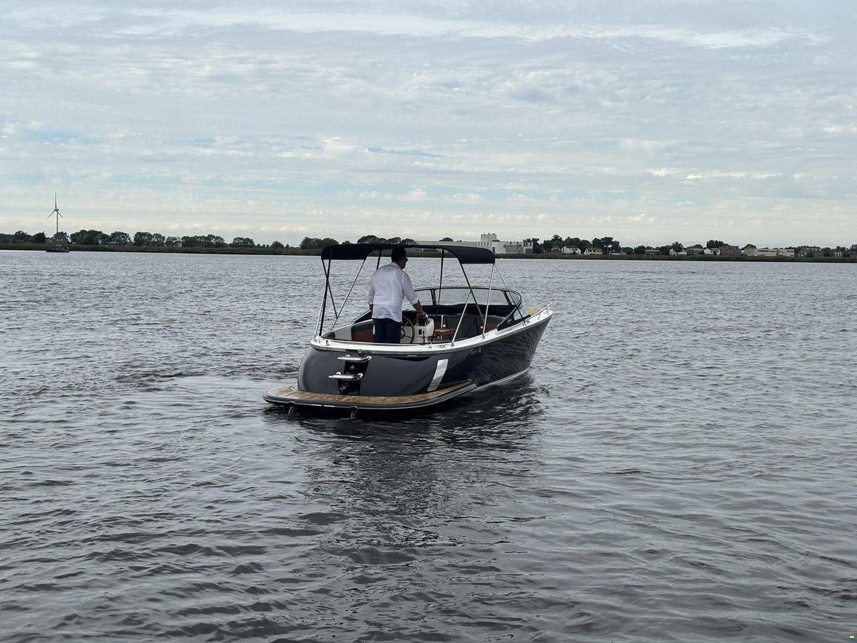 Nauta Spirit 28