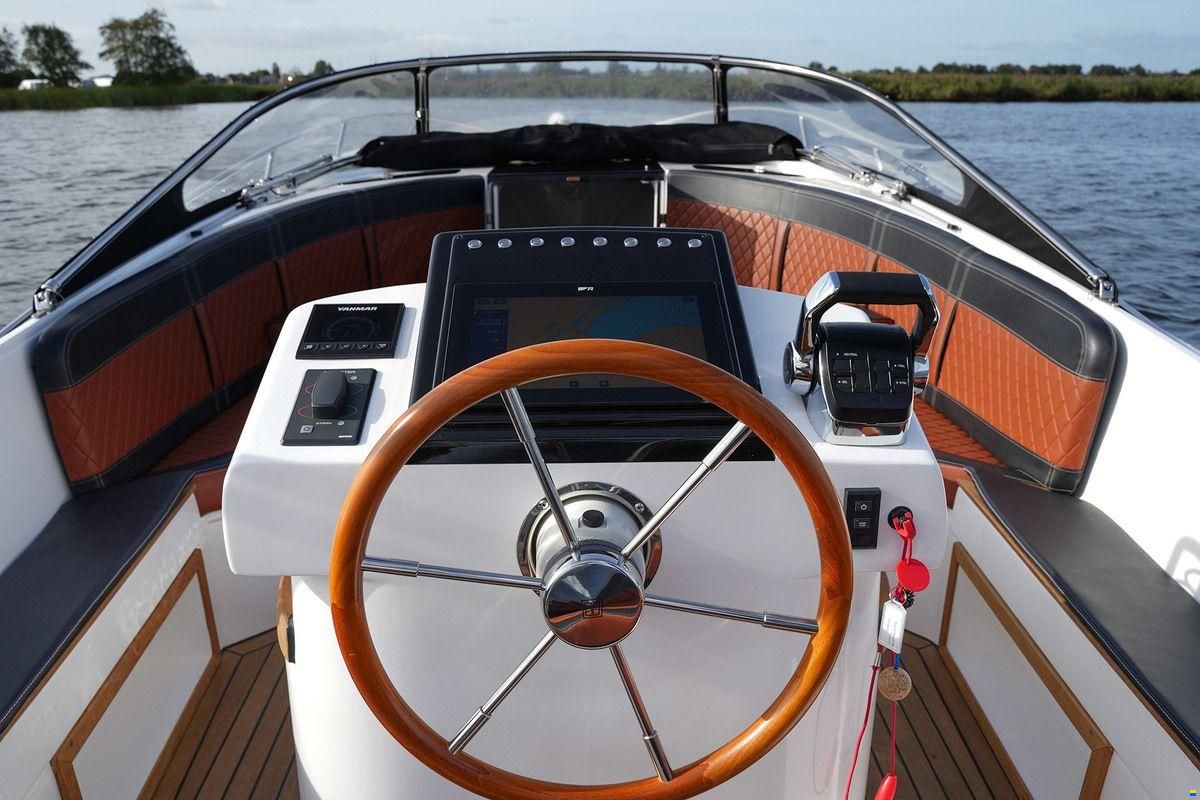 Nauta Spirit 28