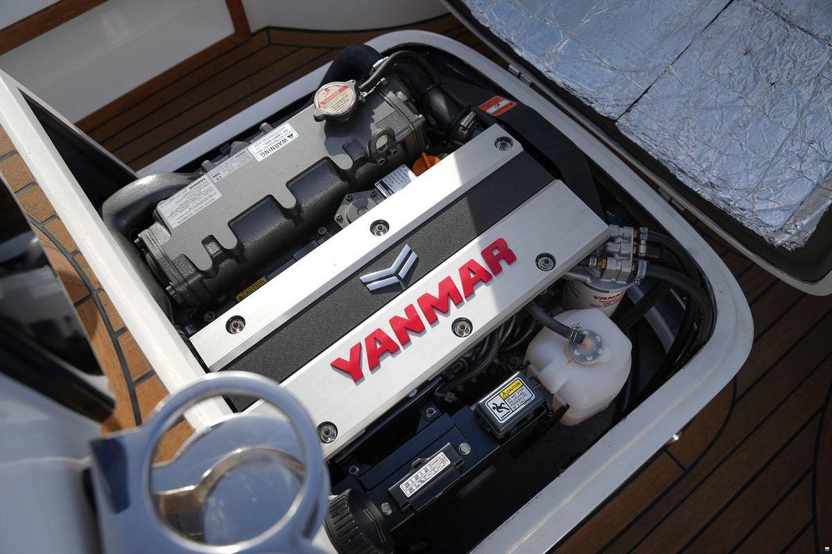 Nauta Spirit 28