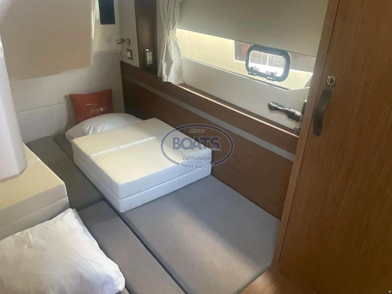Beneteau Antares 12 Fly