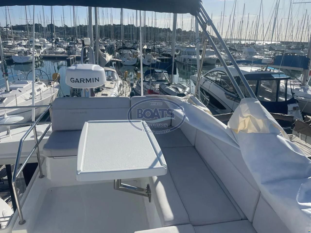 Beneteau Antares 12 Fly