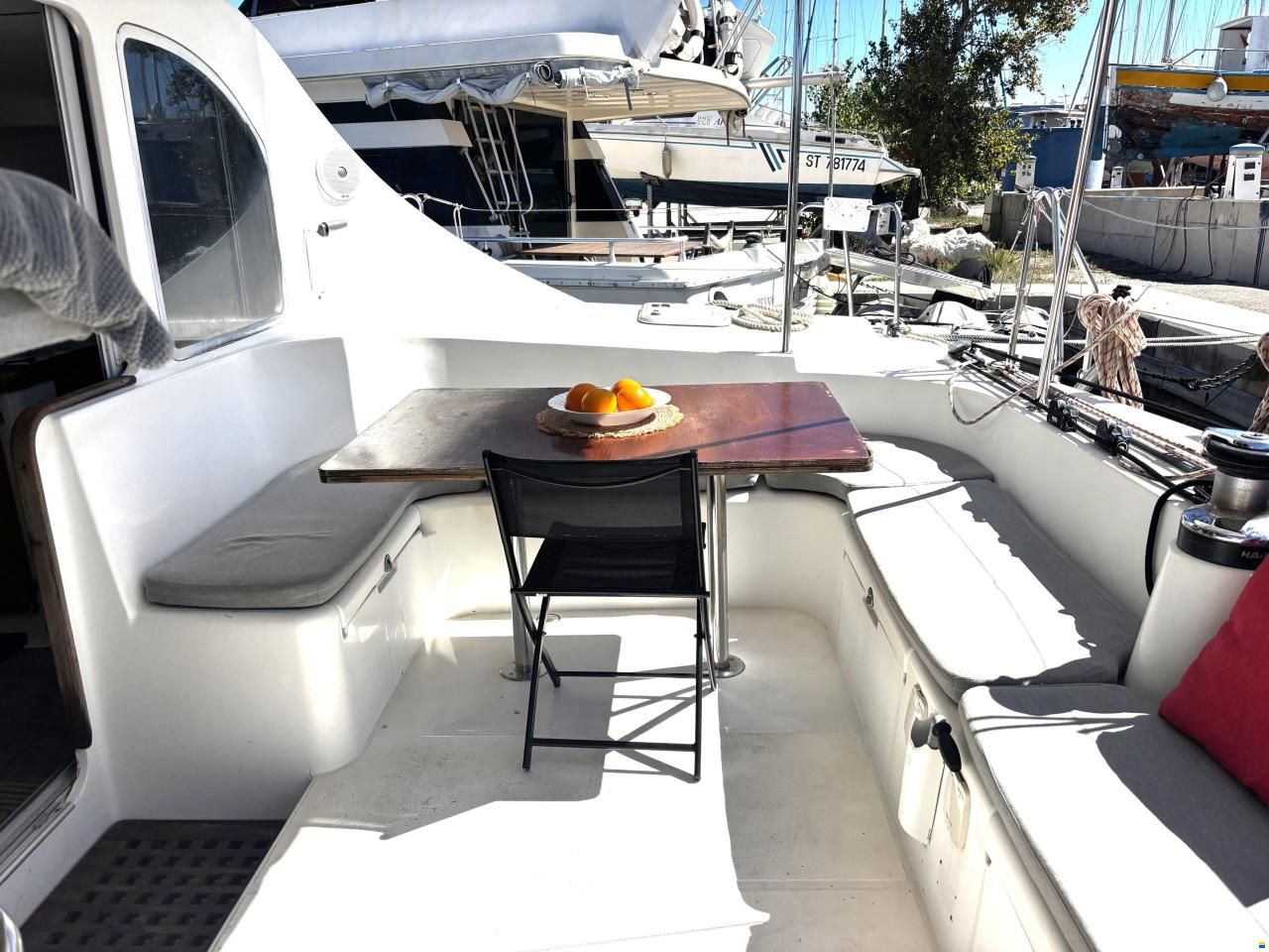 Lagoon 410