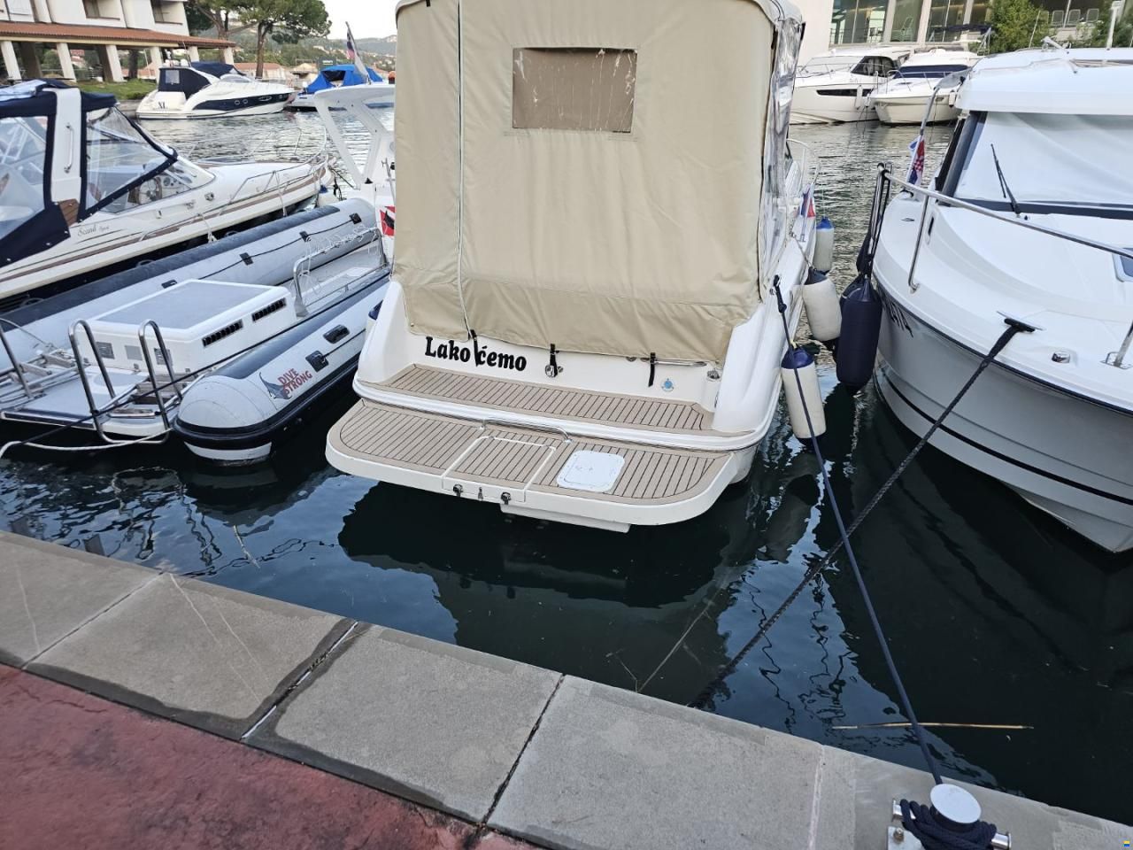 Sea Ray Sundancer 240DA